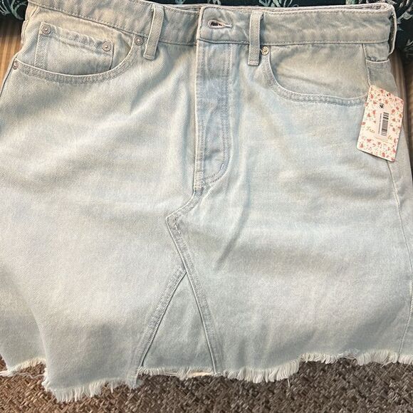 WE THE FREE TIDAL WAVE DENIM MINI SKIRT NWT SIZE 30 - Picture 3 of 8